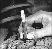  Проверка состояния шин и давления в шинах Toyota Camry