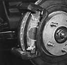   Замена тормозных колодок дисковых тормозов Toyota Camry