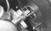  Проверка исправности функционирования/ герметичности, снятие и установка   усилителя тормозов Toyota Land Cruiser