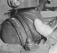  Проверка защитного чехла приводного вала Ford Escort